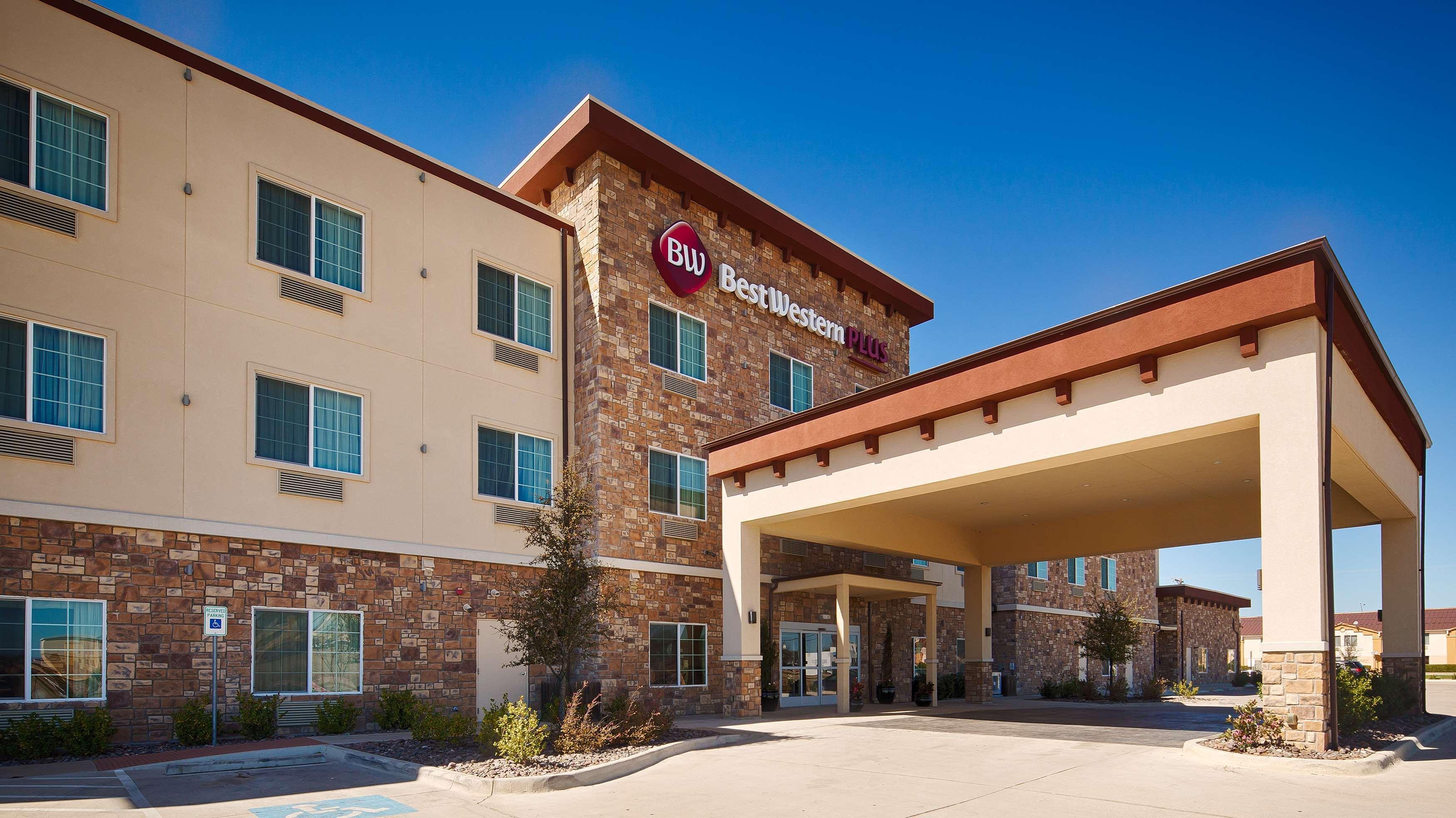 Best Western Plus Fort Worth Forest Hill Inn & Suites Zewnętrze zdjęcie