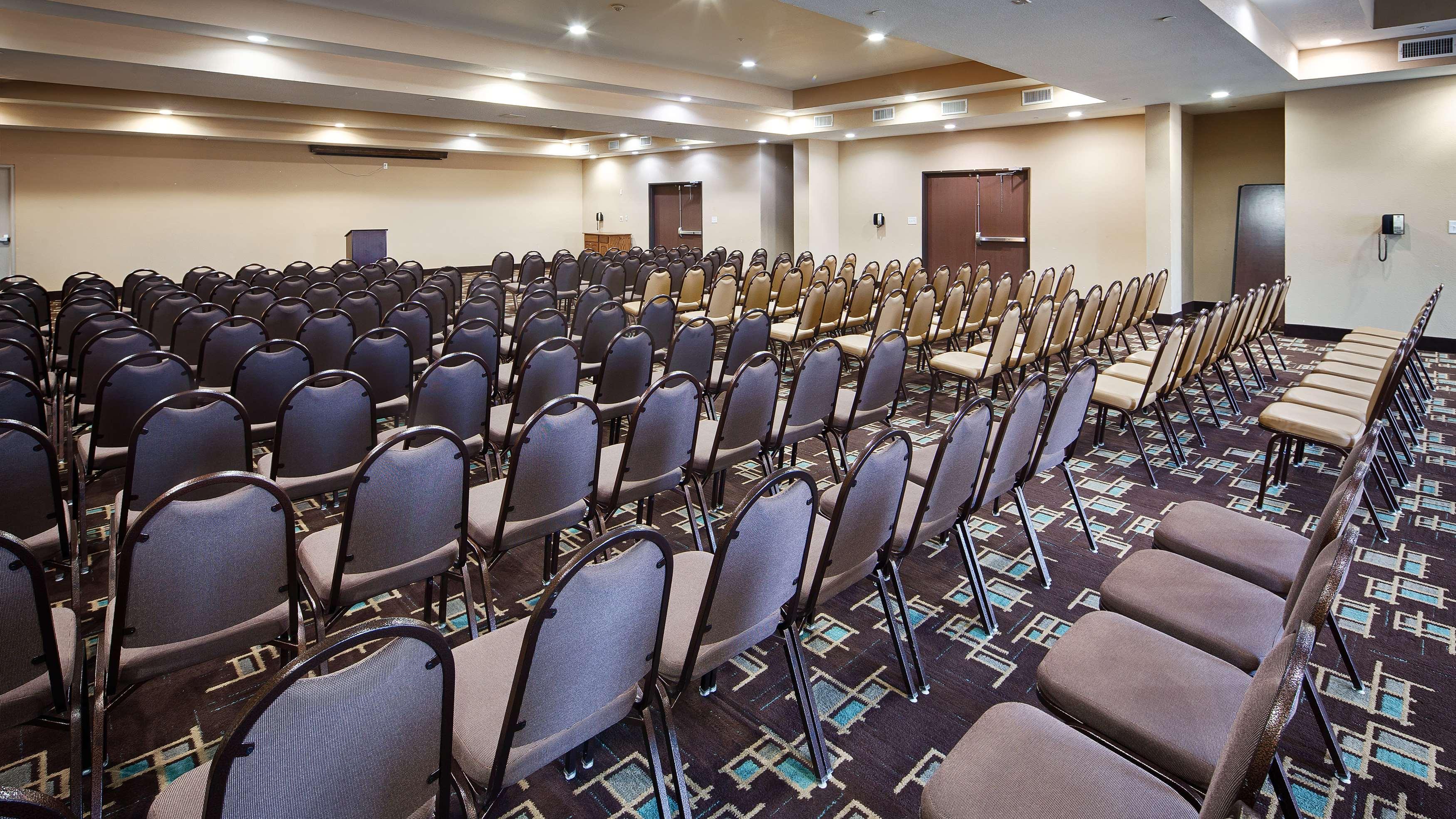 Best Western Plus Fort Worth Forest Hill Inn & Suites Zewnętrze zdjęcie