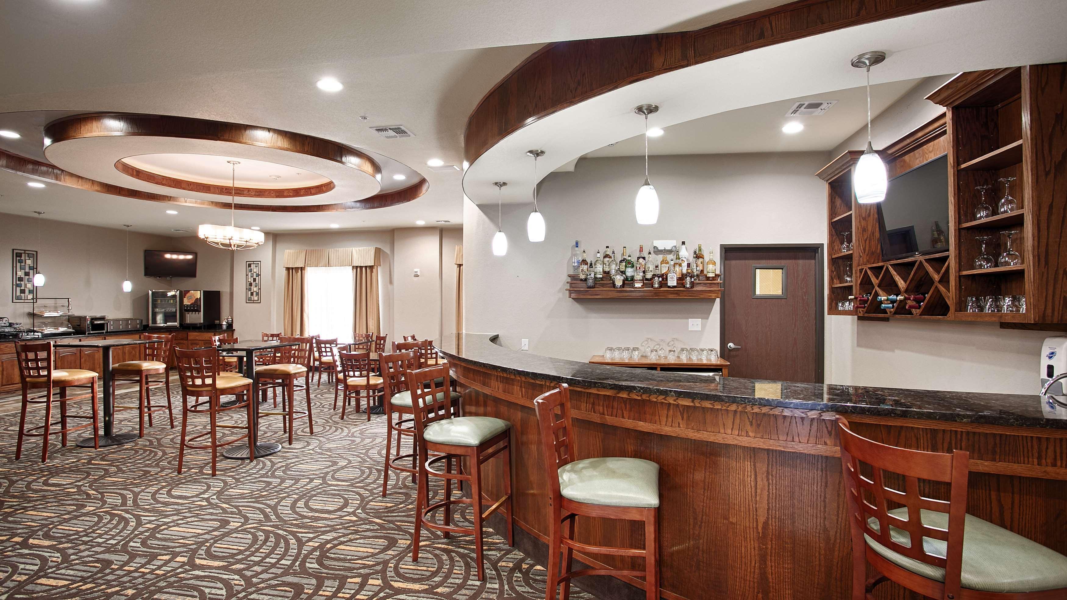 Best Western Plus Fort Worth Forest Hill Inn & Suites Zewnętrze zdjęcie